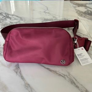 Lulu lemon BELT BAG NEW WITH TAGS! Never used!